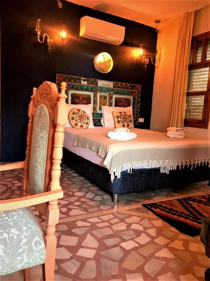 Smyrna Uzunçarşı Apartamento Kas Exterior foto