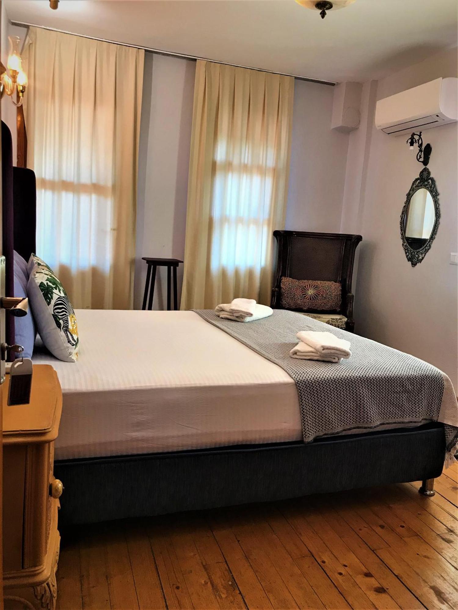 Smyrna Uzunçarşı Apartamento Kas Exterior foto